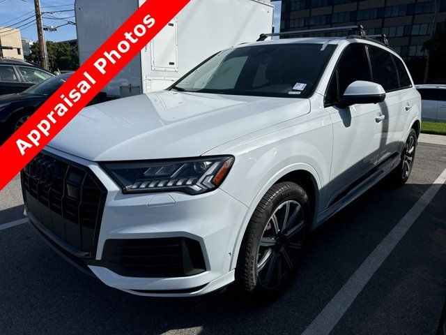 2023 Audi Q7 Premium Plus