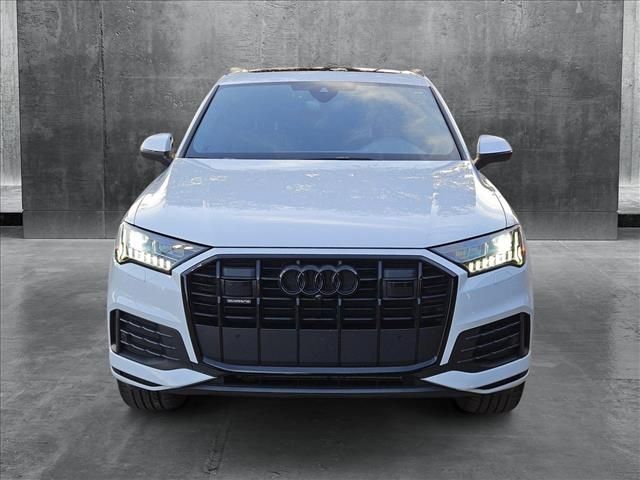 2023 Audi Q7 Premium Plus