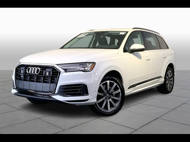 2023 Audi Q7 Premium Plus