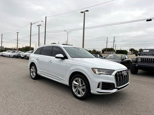 2023 Audi Q7 Premium Plus