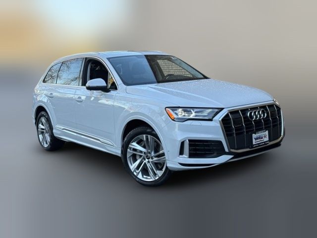 2023 Audi Q7 Premium Plus