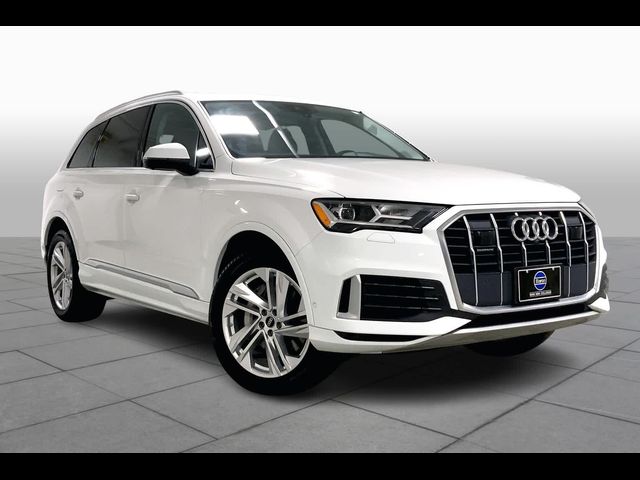 2023 Audi Q7 Premium Plus