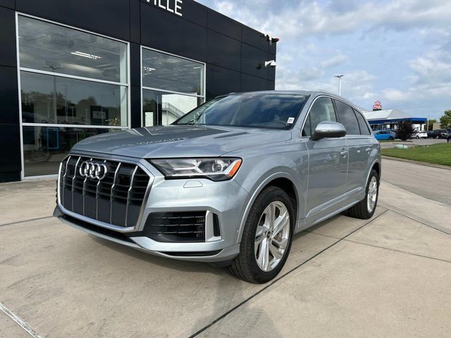 2023 Audi Q7 Premium Plus