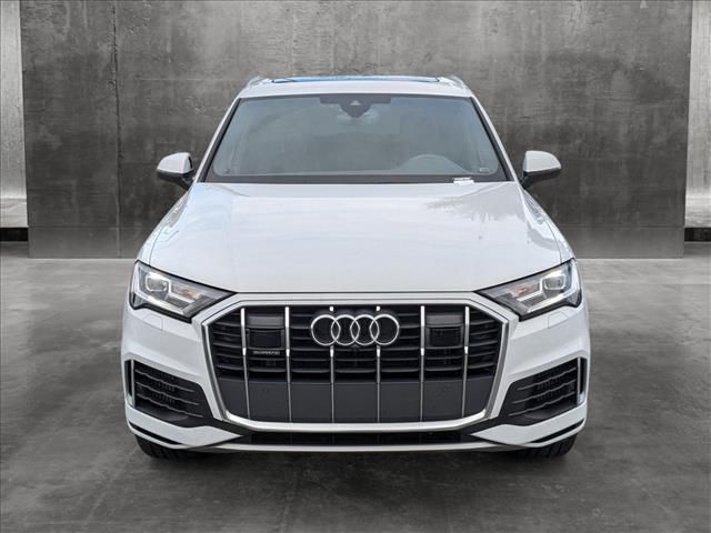 2023 Audi Q7 Premium Plus