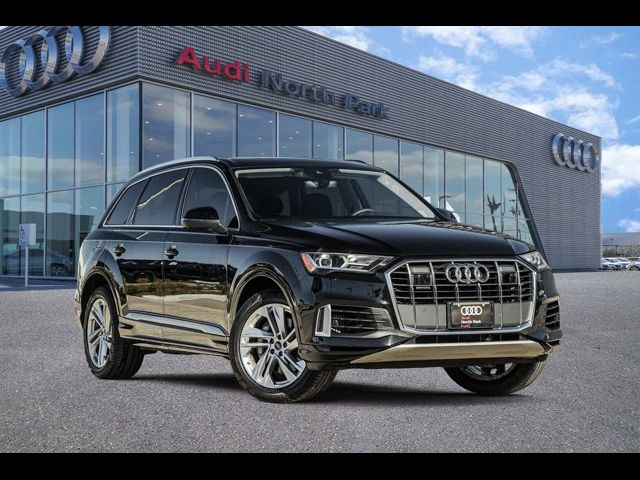 2023 Audi Q7 Premium Plus