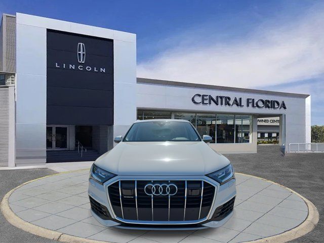 2023 Audi Q7 Premium Plus