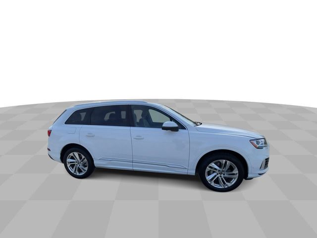 2023 Audi Q7 Premium Plus