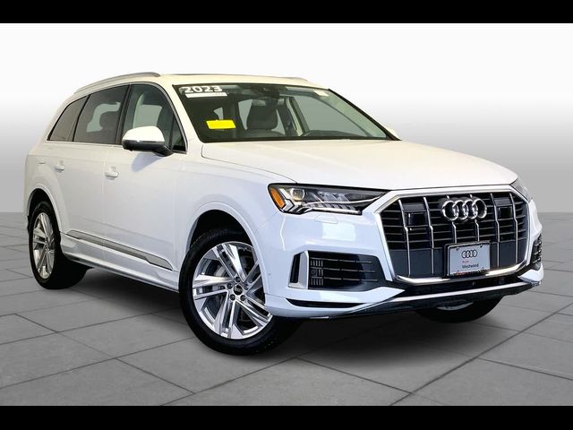 2023 Audi Q7 Premium Plus