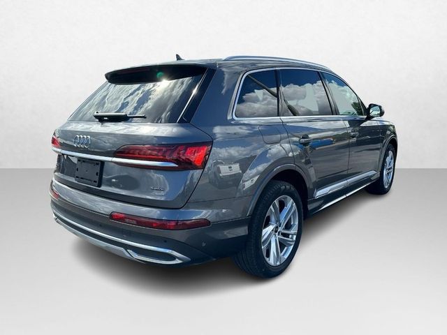 2023 Audi Q7 Premium Plus