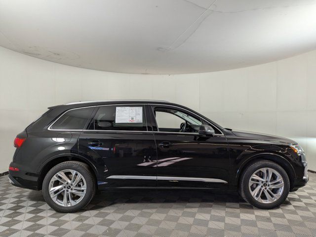 2023 Audi Q7 Premium Plus