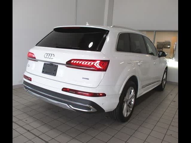 2023 Audi Q7 Premium Plus