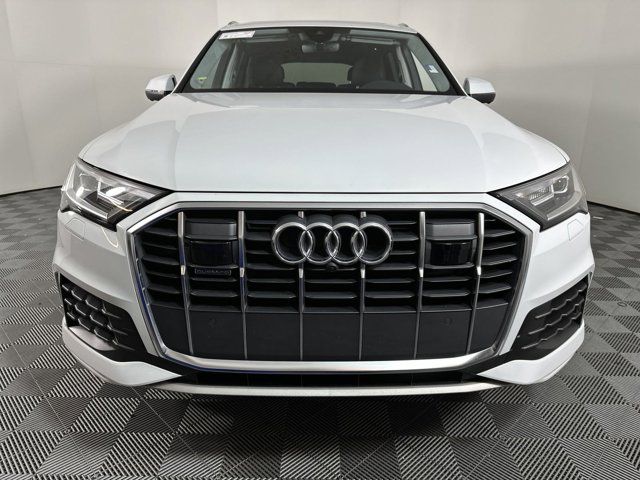 2023 Audi Q7 Premium Plus