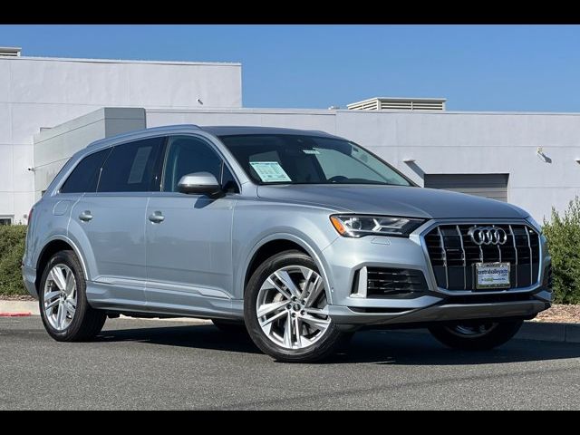 2023 Audi Q7 Premium Plus