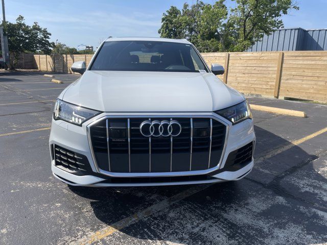 2023 Audi Q7 Premium Plus