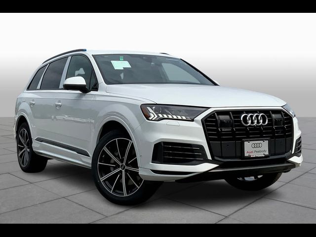 2023 Audi Q7 Premium Plus