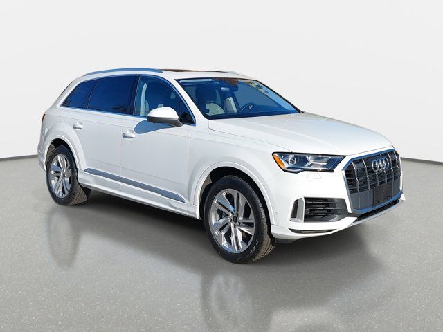 2023 Audi Q7 Premium Plus