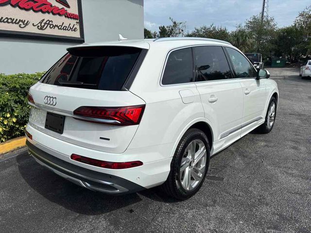 2023 Audi Q7 Premium Plus