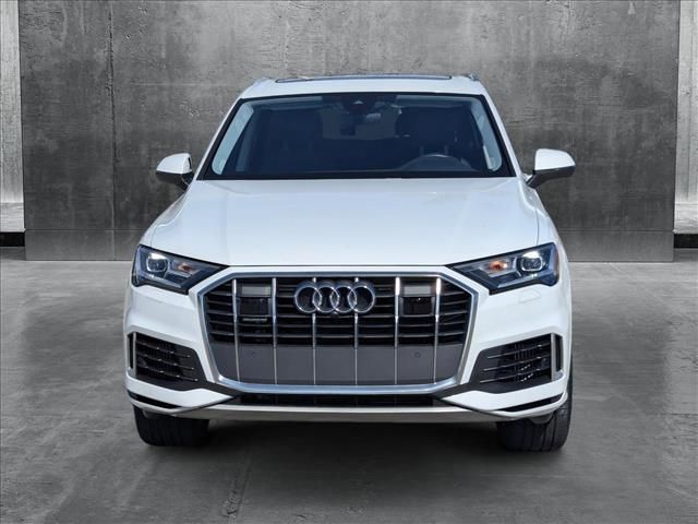 2023 Audi Q7 Premium Plus