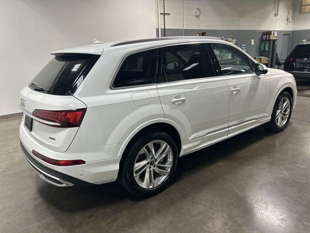 2023 Audi Q7 Premium Plus