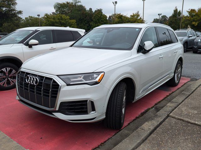 2023 Audi Q7 Premium Plus