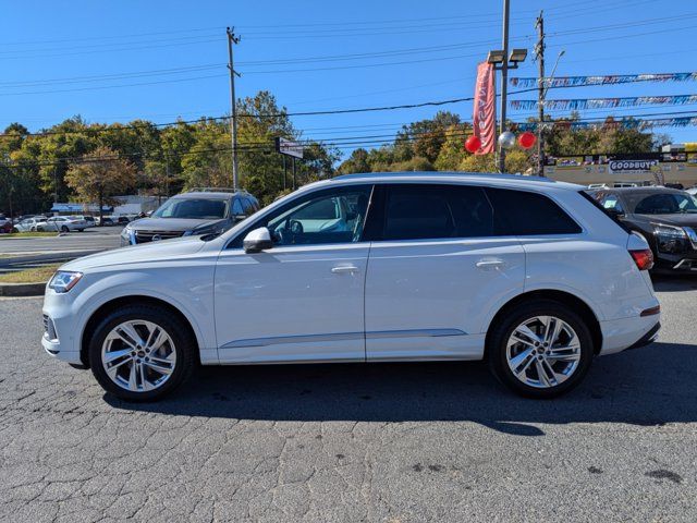 2023 Audi Q7 Premium Plus