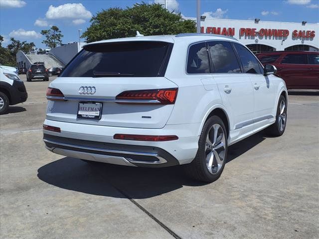 2023 Audi Q7 Premium Plus