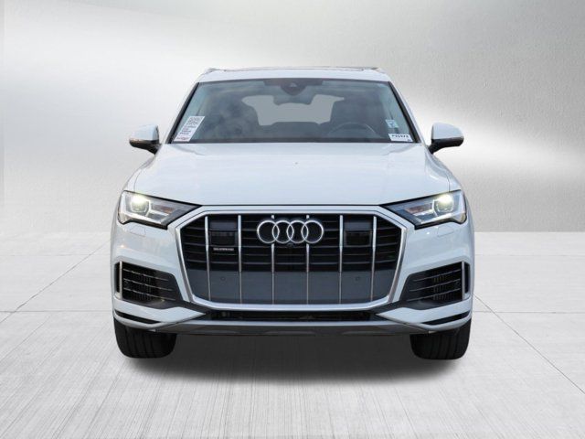 2023 Audi Q7 Premium Plus