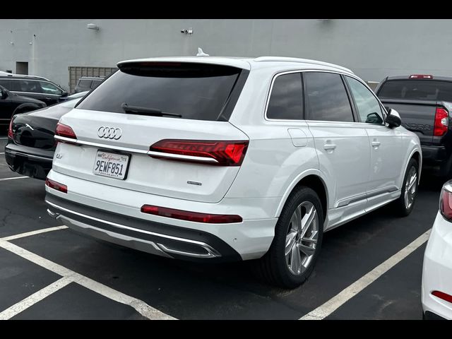 2023 Audi Q7 Premium Plus