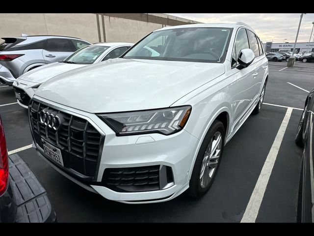 2023 Audi Q7 Premium Plus