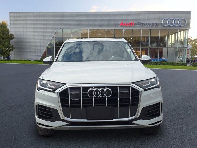 2023 Audi Q7 Premium Plus