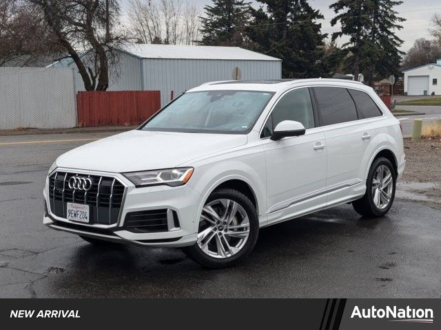 2023 Audi Q7 Premium Plus