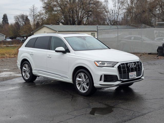 2023 Audi Q7 Premium Plus