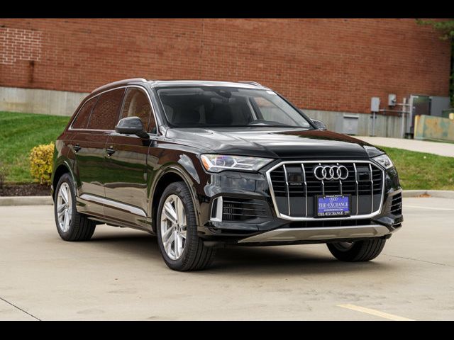 2023 Audi Q7 Premium Plus