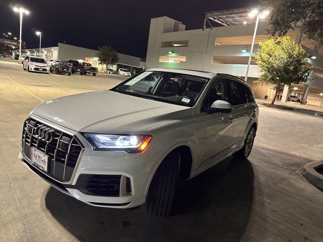 2023 Audi Q7 Premium Plus