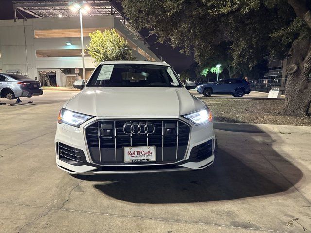 2023 Audi Q7 Premium Plus