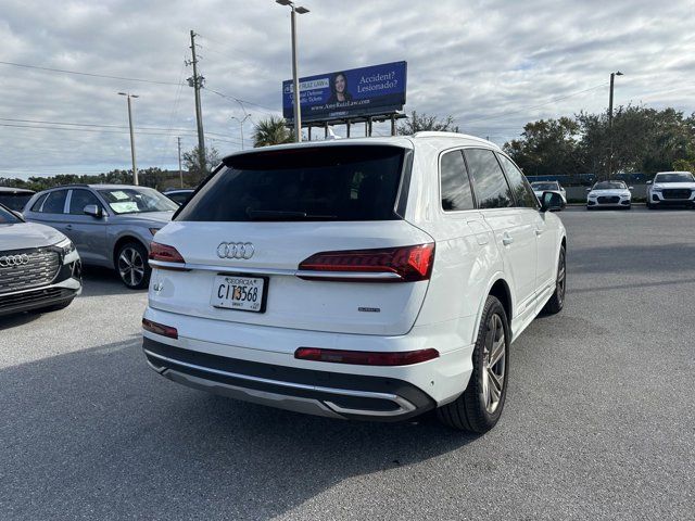 2023 Audi Q7 Premium Plus