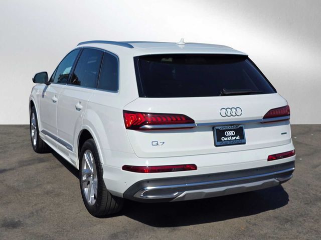 2023 Audi Q7 Premium Plus