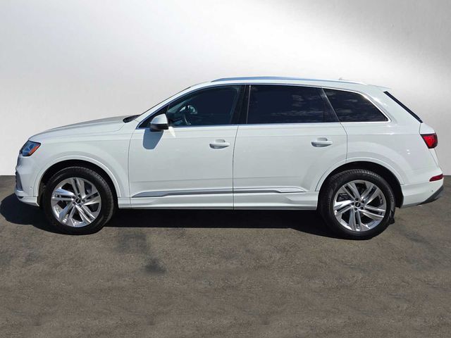 2023 Audi Q7 Premium Plus