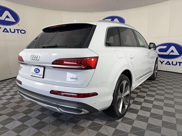 2023 Audi Q7 Premium Plus