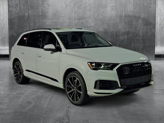 2023 Audi Q7 Premium Plus