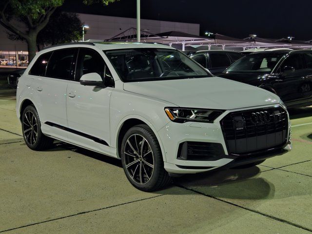 2023 Audi Q7 Premium Plus