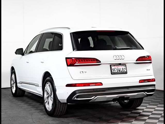 2023 Audi Q7 Premium Plus