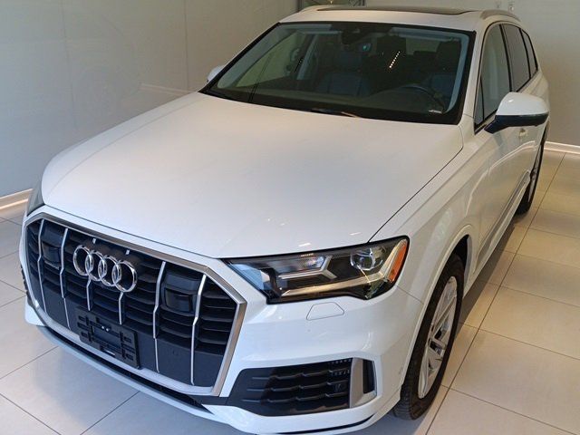 2023 Audi Q7 Premium Plus