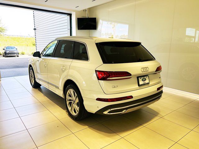 2023 Audi Q7 Premium Plus