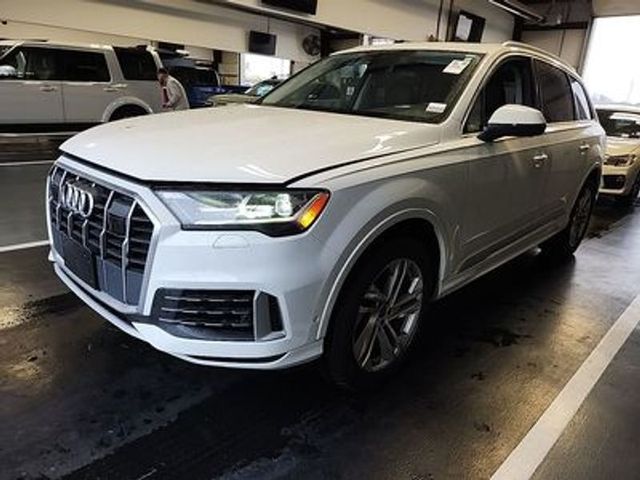 2023 Audi Q7 Premium Plus