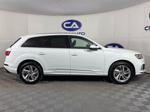 2023 Audi Q7 Premium Plus