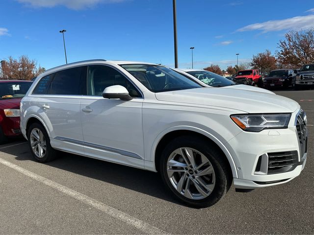 2023 Audi Q7 Premium Plus