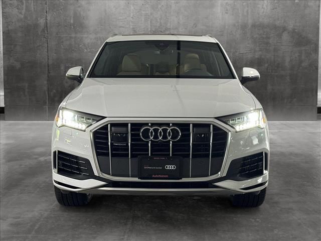 2023 Audi Q7 Premium Plus