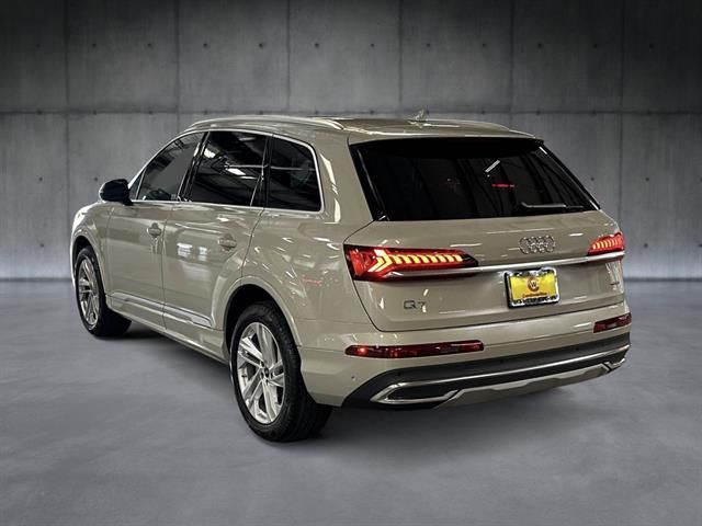 2023 Audi Q7 Premium Plus