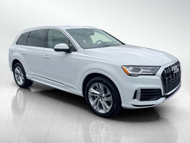 2023 Audi Q7 Premium Plus